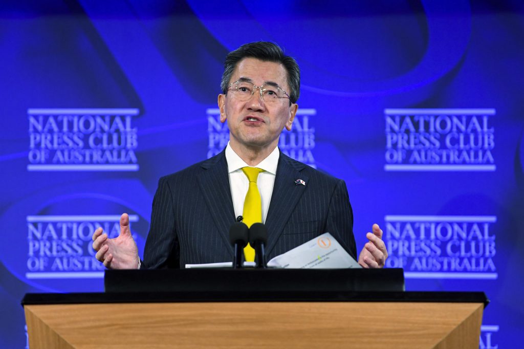 Japonský vyslanec říká, že Tokio „bojuje každý den“ s Čínou