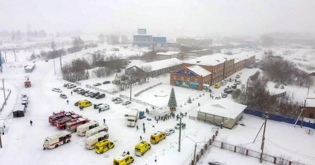 Rusko truchlí nad 50 lidmi zabitými při tragédii v sibiřském uhelném dole |  Zprávy