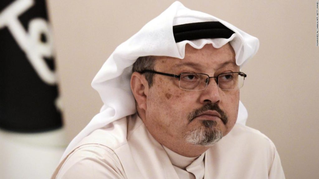 Jamal Khashoggi: Zatčení saúdského muže v souvislosti s vraždou novináře na pařížském letišti, podle zpráv