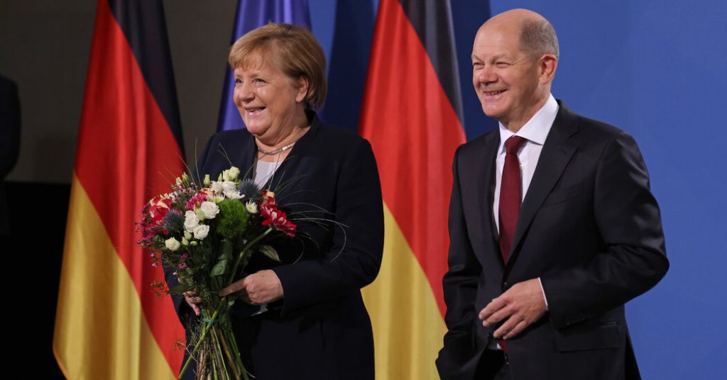 Merkelová předává kancléřský úřad Schulzovi