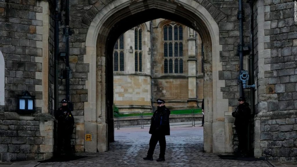 Policie tvrdí, že vetřelec na hradě Windsor byl zadržen podle zákona o duševním zdraví