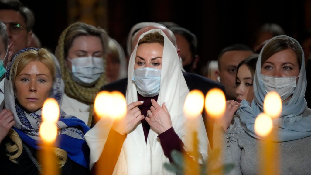 Ortodoxní křesťané slaví Vánoce uprostřed obav z koronaviru