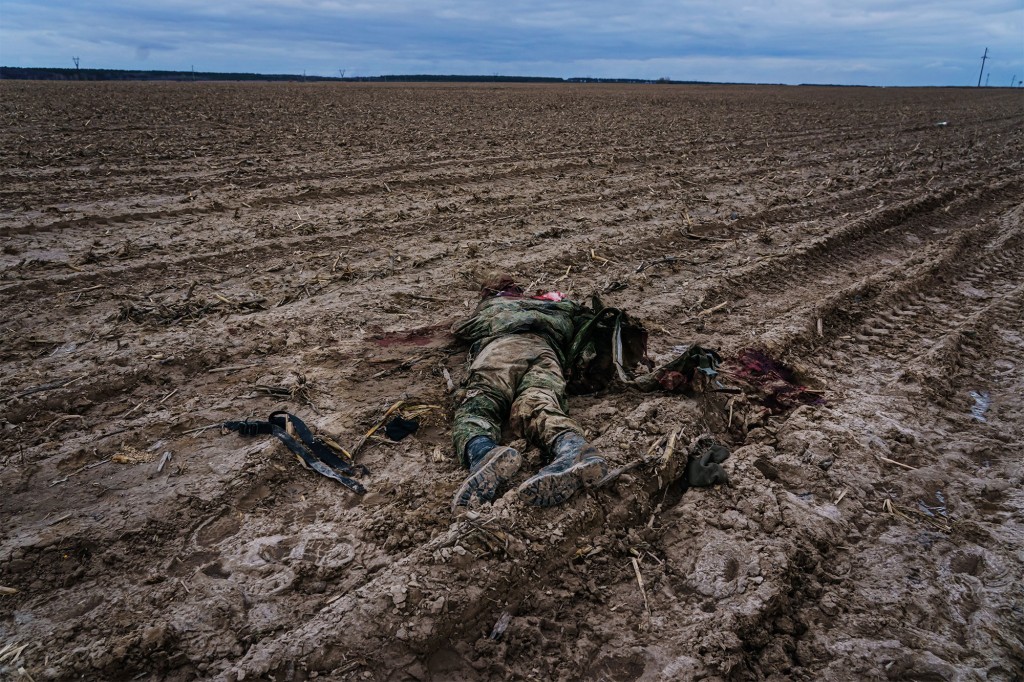mrtvola mrtvého ruského vojáka