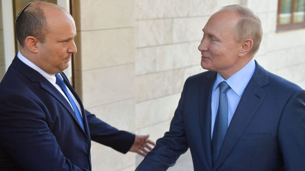Izraelský vůdce se setkal s Putinem, aby diskutoval o příměří na Ukrajině