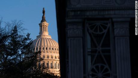 Nejvyšší zákonodárci znovu vyzývají DHS IG, aby ustoupilo od vyšetřování chybějících textů, uvádí CNN