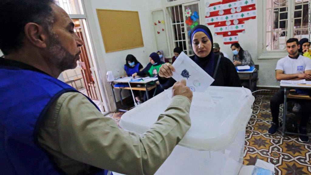Libanonské volby: Libanonci volí ve vysokých parlamentních volbách