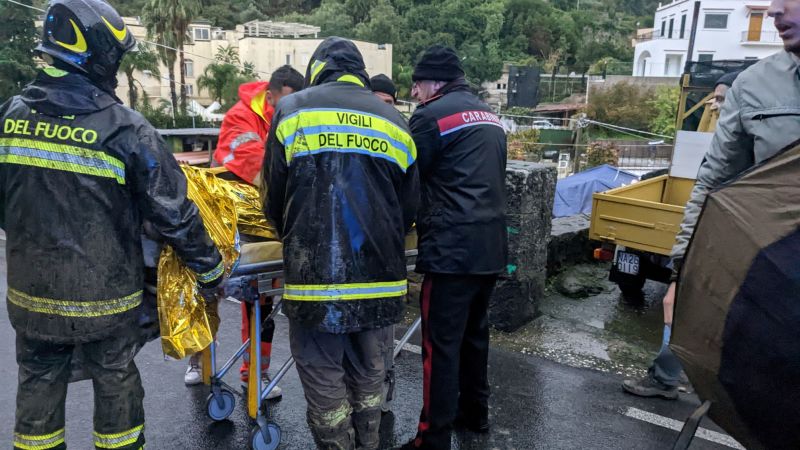 Sesuv půdy v Itálii: 1 mrtvý a 10 nezvěstných na ostrově Ischia